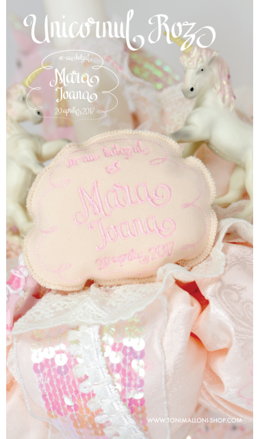 Lumanare de botez cu unicorni si broderie personalizata, 65x4 cm, Taramul unicornilor 1
